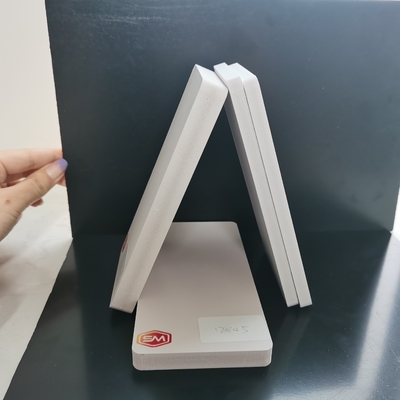 Acessível Multi-Colours Of PVC Foam Board Com baixa densidade e alta resistência