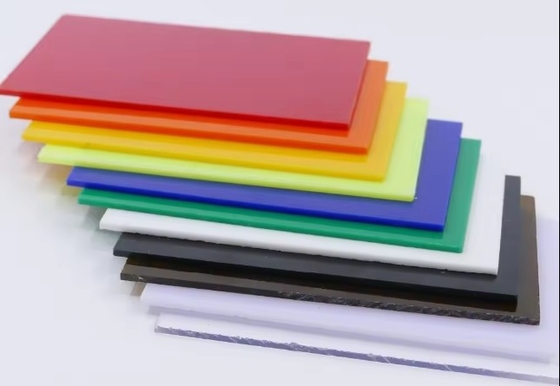 Folhas sólidas de poliestireno transparentes e transparentes