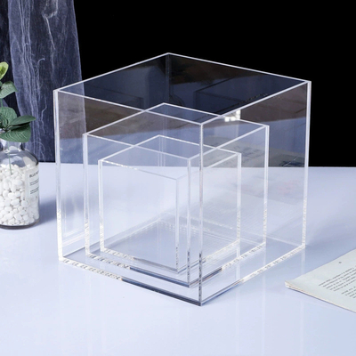 Caixas de exibição de acrílico transparente e à prova de poeira para colecionáveis Modelos de brinquedos de moda