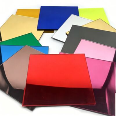 Folha acrílica de espelho de 1 mm a 3 mm montada na parede